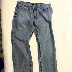 Alfani men’s blue jeans 36Wx32L excellent condition, only worn a couple times